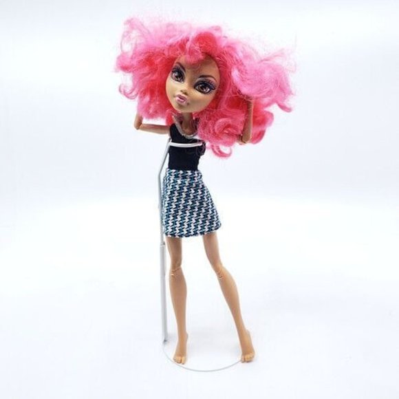 Monster High Doll Howleen Wolf 11 in Mattel Fashion Doll 2011 - Picture 7 of 8